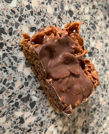 Chocolate frostie cakes