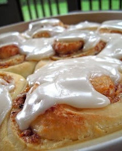 Sourdough Cinnamon Rolls - Plain Chicken
