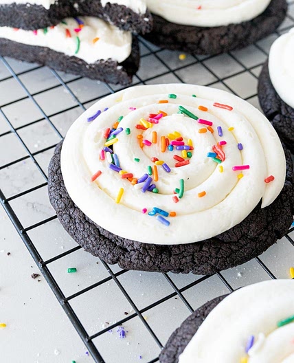 Birthday Cake Oreo Copycat Cookie
