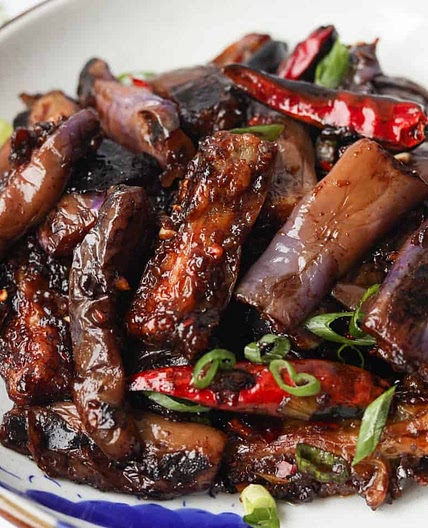Easy Chinese Spicy Garlic Eggplant (30-min)