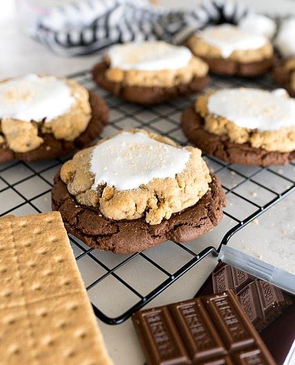 Crumbl S'mores Brownie Cookies