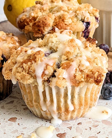 Blueberry crumble muffins
