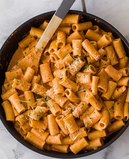 Creamy Tomato Rigatoni Pasta