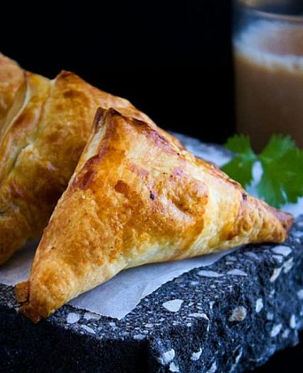 Keema Samosa | Minced Meat Samosa | Video