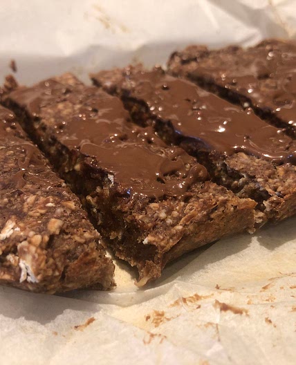 Vegan cocoa oat slices