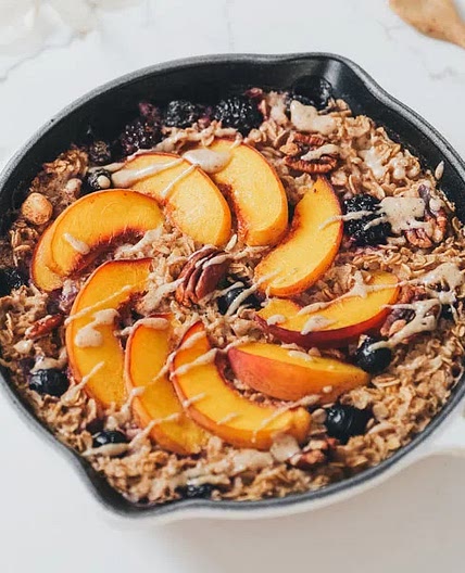 Easy Peachy Berry Baked Oats