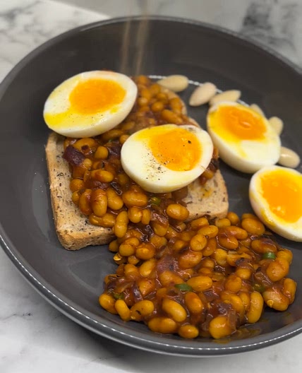 Masala beans on toast