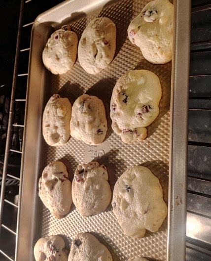 White Chocolate and Cranberry Cookies