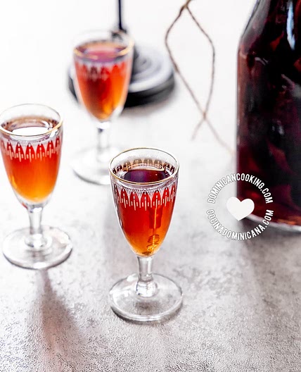 [Recipe + Video] Mamajuana (Dominican Drink with Spices)