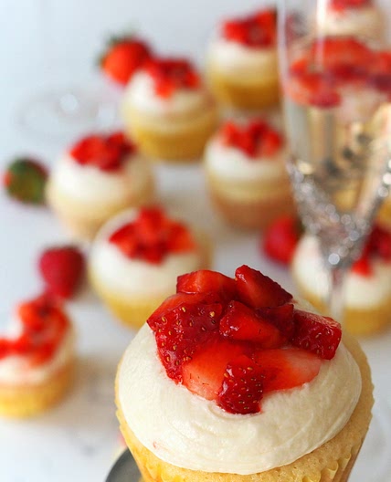 Strawberry Champagne Cupcakes