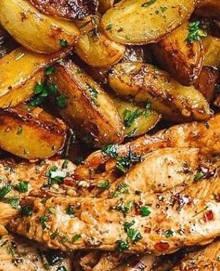 Garlic Butter Steak and Potatoes Skillet!! - whyrecipenow