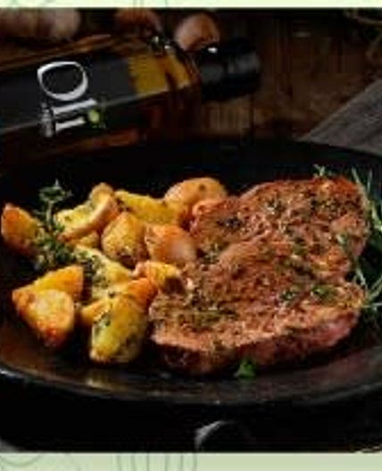 FILETE DE CARNE CON PAPAS AL AJO