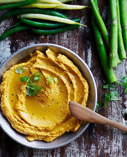 Pumpkin hommus with green dippers (Toddlers and beyond)