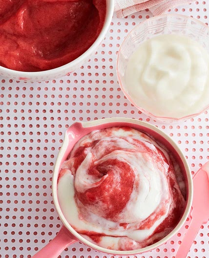 Rhubarb, apple and yoghurt puree