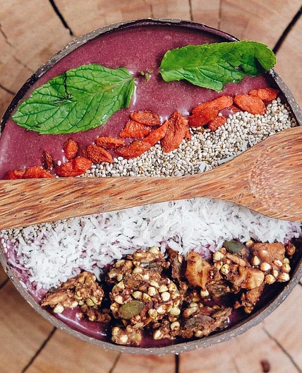 Receita de Açaí na tigela com frutas