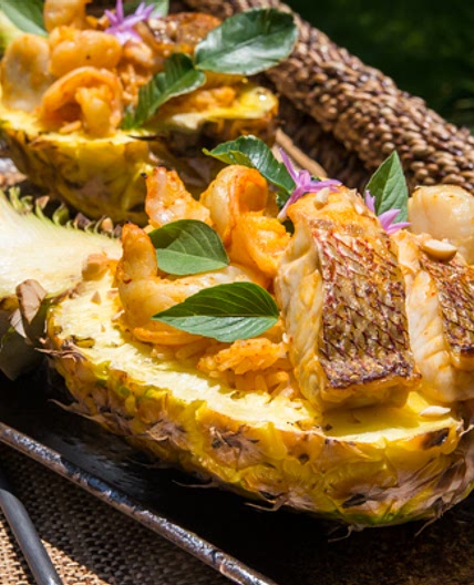 Baked Rice with Pineapple | Khao Ob Sapparod