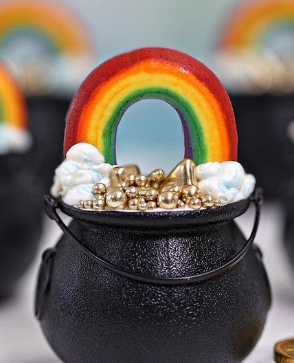 Pot of Gold St. Patrick's Day Cupcakes