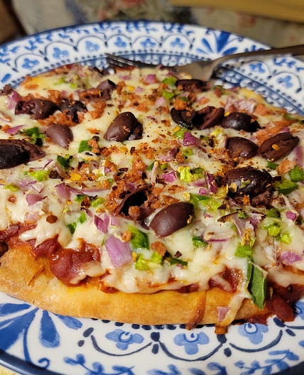 PERSONAL NAAN VEGETARIAN PIZZAS