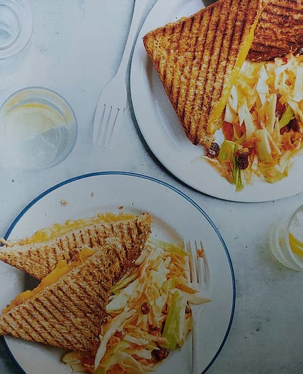 Coleslaw et grilled cheese
