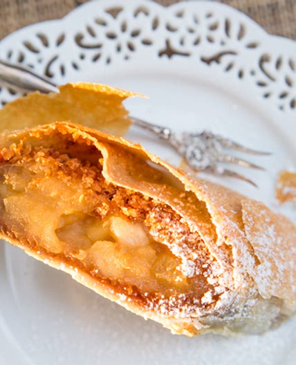 Apfelstrudel | Apple Strudel