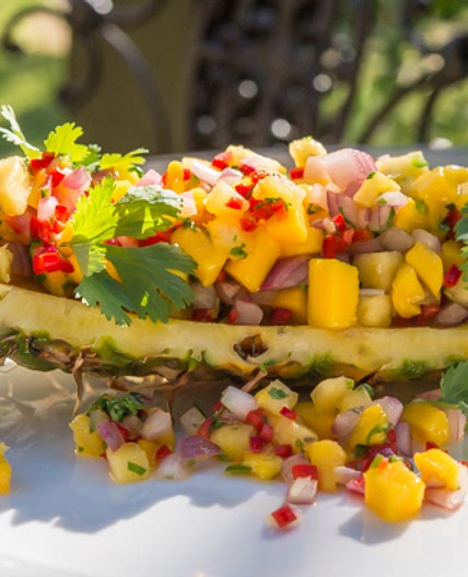 Salsa de Pina y Mango | Fresh Pineapple and Mango Salsa