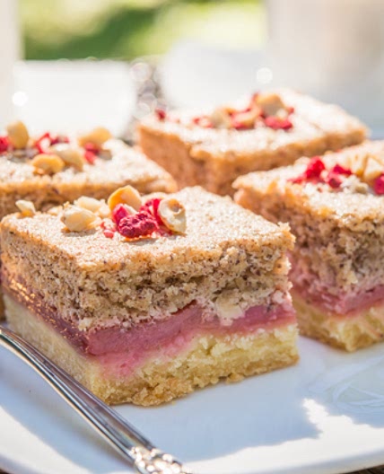 Rhubarb Cake with Hazelnut Meringue