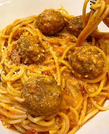 Instant Pot Best Spaghetti & Meatballs