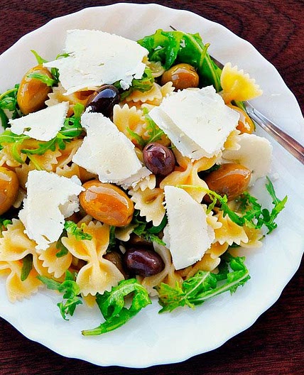 Receita de Salada de macarrão simples