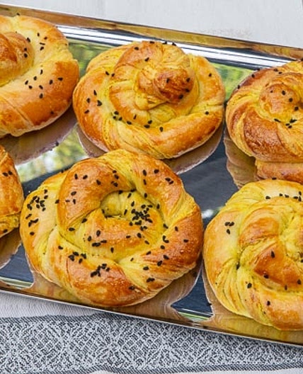 Shor Gogal | Savory Layered Bun