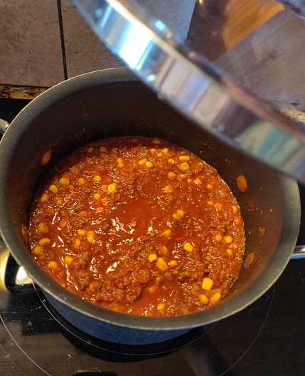 Ms. Kathy's Chili (Frito Pie)