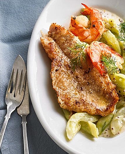 Rotbarsch mit Gurkengemüse und Garnelen