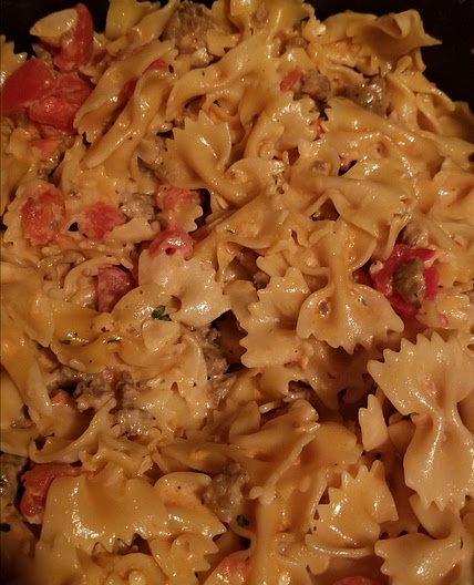 Bow Ties with Sausage, Tomatoes and Cream