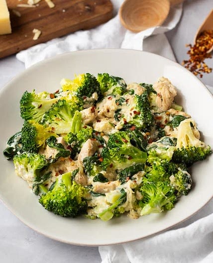 Cheesy Garlic Chicken with Broccoli & Spinach