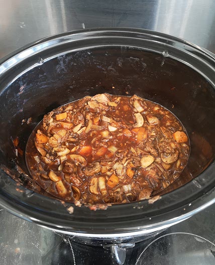Slow cooker chestnut mushroom bolognese