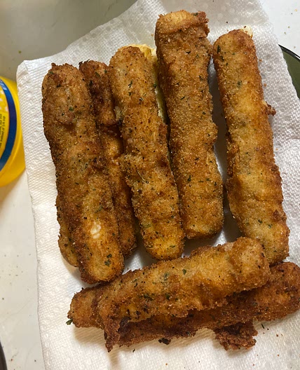 Fried Mozzarella Cheese Sticks