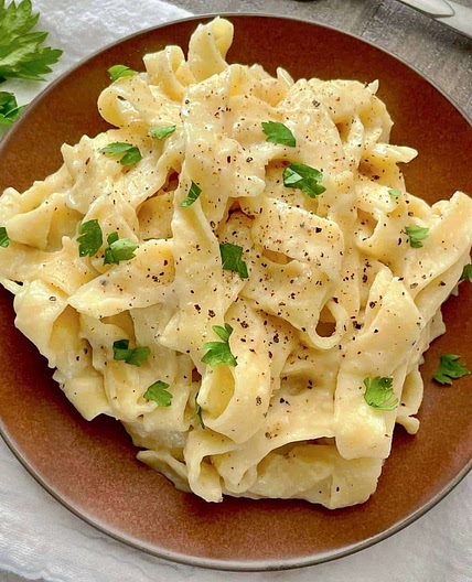 Vegan Fettuccine Alfredo
