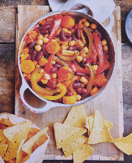 Chili si carne et tortillas