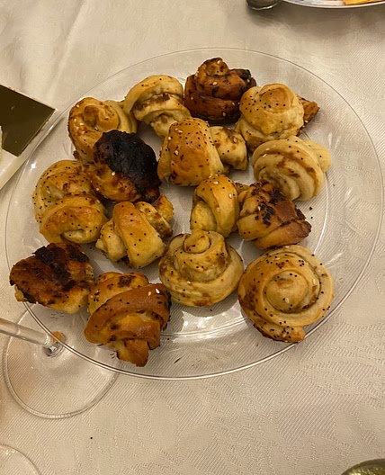 Mezonos Onion Rolls