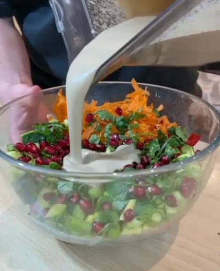 Noodle Salad 🍜 🥗 with creamy orange + nut dressing 🔥. Credit By Looking for a healthy light lunch that’s full of flavour? This dressing will level up your salad game and boost your energy levels 💫 Blend: 1 orange 250g nuts (I used cashews + walnuts) 1