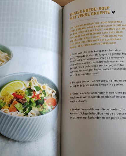 Thaise noedelsoep met verse groente