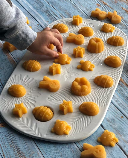Peach and mango Easter gummies [refined sugar free]