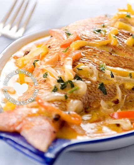 Pescado con Coco Recipe (Fish in Coconut Sauce)