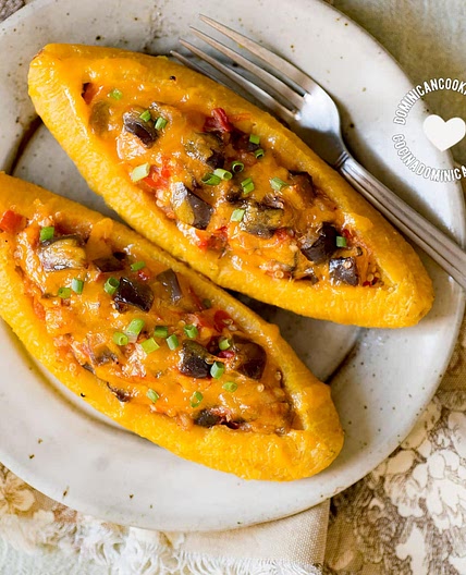 [Recipe + Video] Canoas de Maduros (Ripe Plantain Boats with Eggplants)