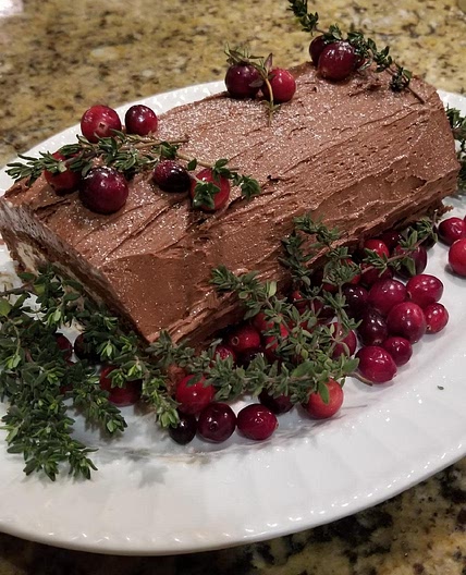 Bûche de Noël (Yule Log Cake) 