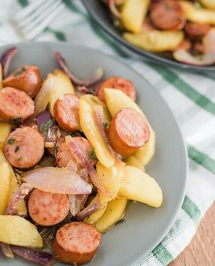 Kielbasa and Apples