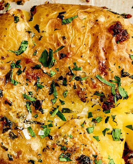 Garlic Butter Smashed Potatoes