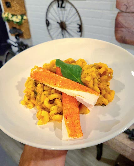 Smoked Vegan Seafood Macaroni & Cheese