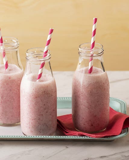 Simple Strawberry Smoothie