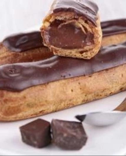 Éclair au chocolat