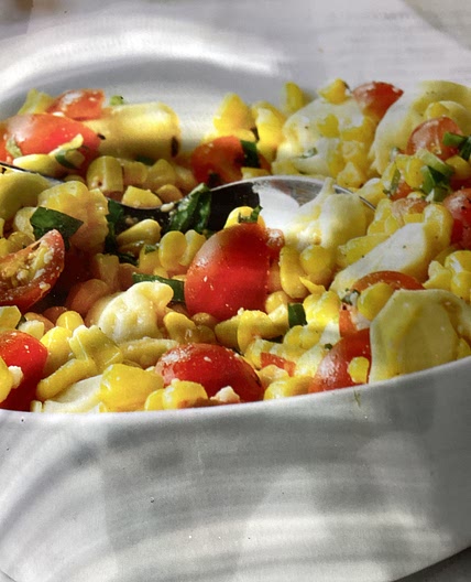 Cheese Tortellini. with Tomatoes and Corn